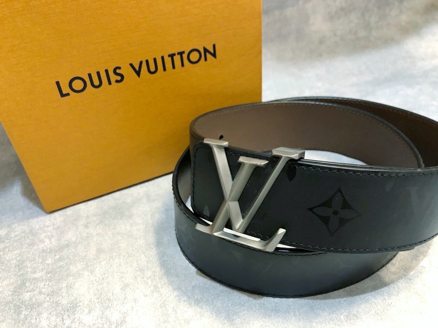 LOUIS VUITTON ベルトサンチュールLVイニシャルメンズ