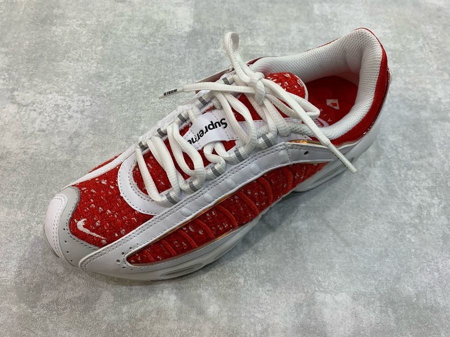 SUPREME NIKE 2021.04.12