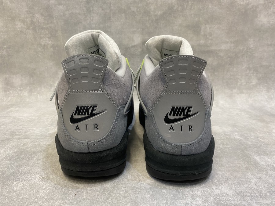 NIKE/ナイキ】よりNike Air Jordan 4 Retro SE “Neon”を買取入荷