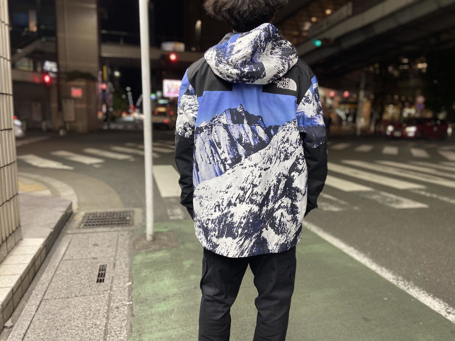 新品 supreme north face 雪山Tシャツ Mサイズ