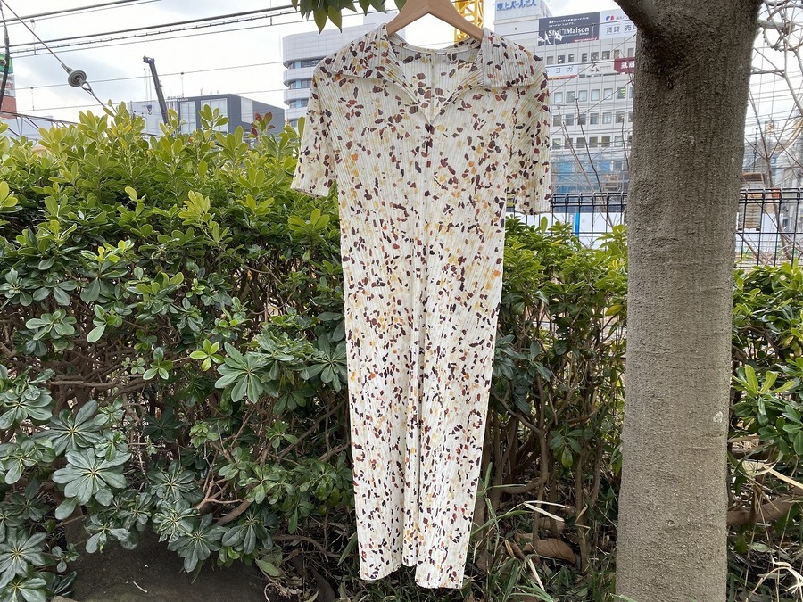 PLEATS PLEASE/プリーツプリーズ】よりプリーツアイテムが買取