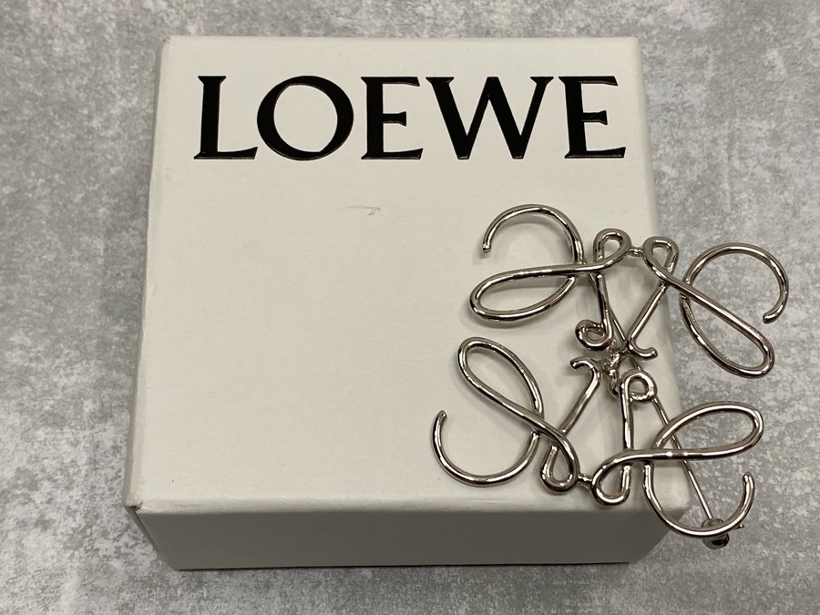 LOEWE/ロエベよりアナグラムブローチが買取入荷致しました。[