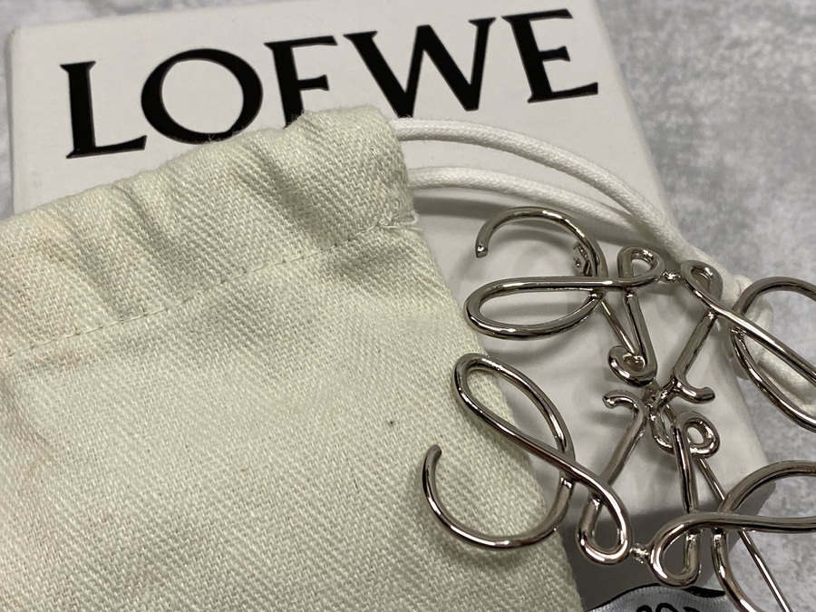 LOEWE/ロエベよりアナグラムブローチが買取入荷致しました。[