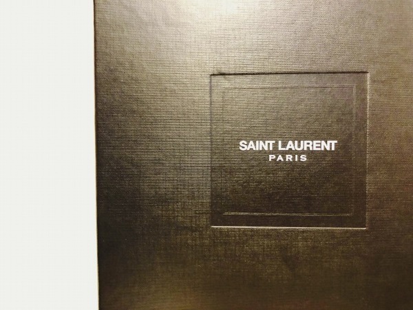 「レアアイテムのSaint Laurent Paris 」