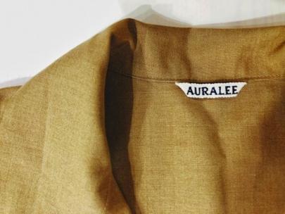 「レアアイテムのAURALEE 」