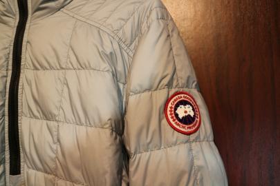 「インポートブランドのCANADA GOOSE 」