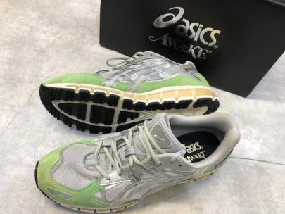 「ストリートブランドのasics×AWAKE 」