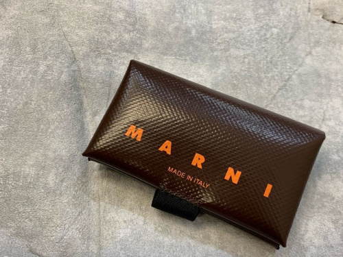 MARNI/マルニ】のPVC折り紙ウォレットが買取入荷しました。[2021.02.09