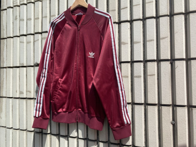 「ヴィンテージアイテムのadidas 」