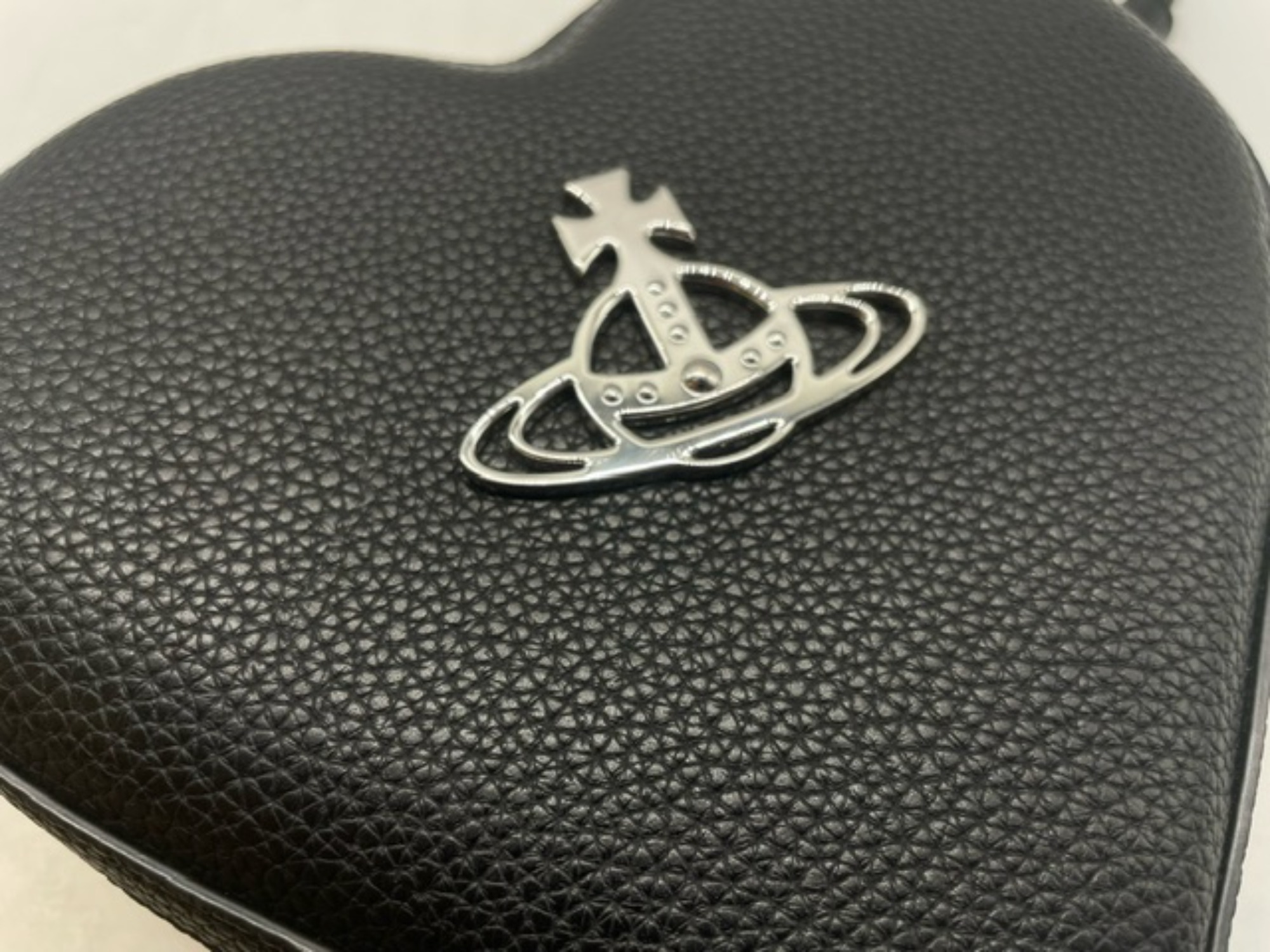 Vivienne Westwood/ヴィヴィアンウエストウッド】の、ルイーズハート 