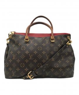 「ラグジュアリーブランドのLOUIS VUITTON 」