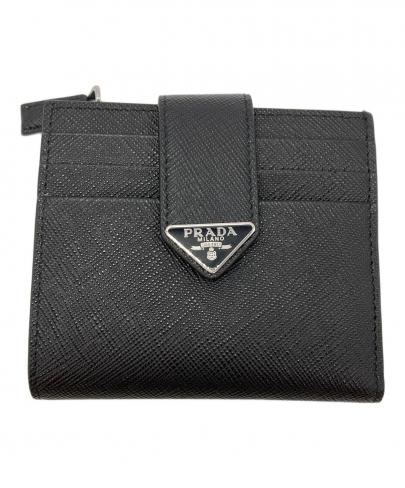 「ラグジュアリーブランドのPRADA 」