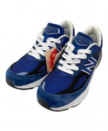 「スニーカーのNEW BALANCE 」