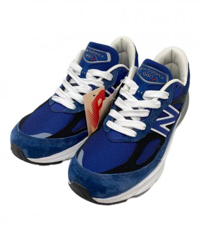 「スニーカーのNEW BALANCE 」