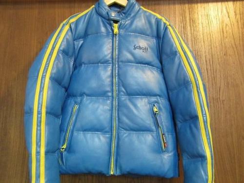 レザージャケットのダウンジャケット