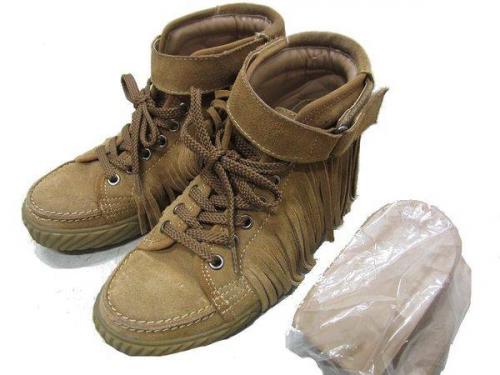 大量入荷のショートブーツ