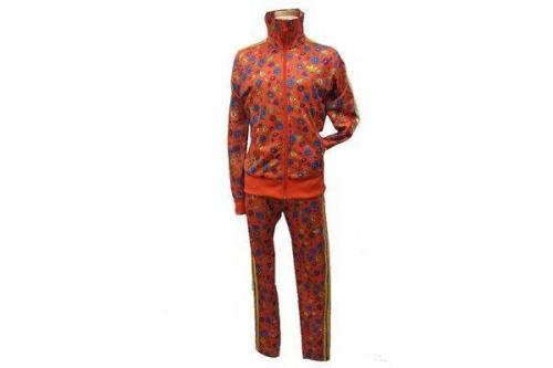 アディダスのコラボ