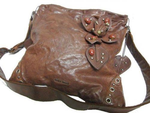 ミュウミュウのバッグ