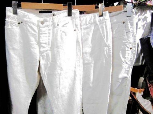 カラーパンツの川越