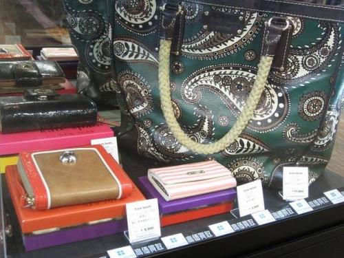 バッグのショルダーバッグ