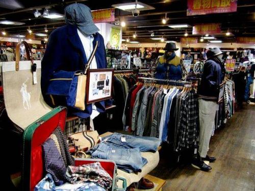 大量買取入荷の夏物買取