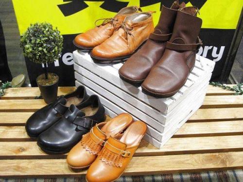 レディースのシューズ