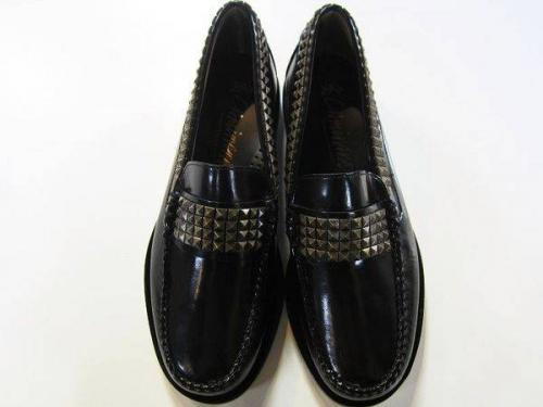 シューズ・バッグのカミナンド