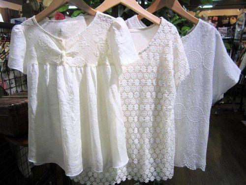 コーナー紹介のシャツ・ブラウス