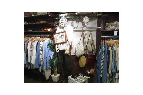 古着のバルコニー