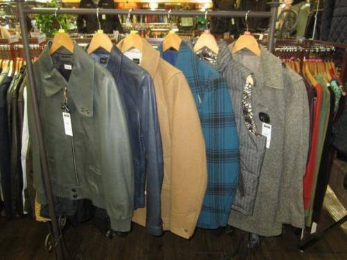 メンズのトップス