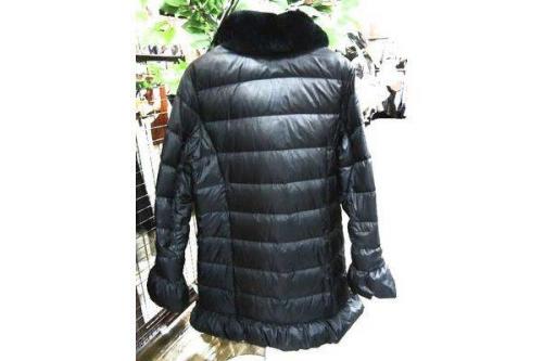 トゥービーシックのダウンコート