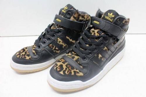 スニーカーのストリート