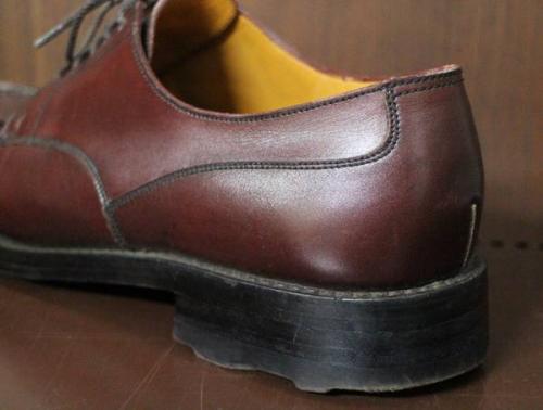 ドレスシューズのバーガンディ