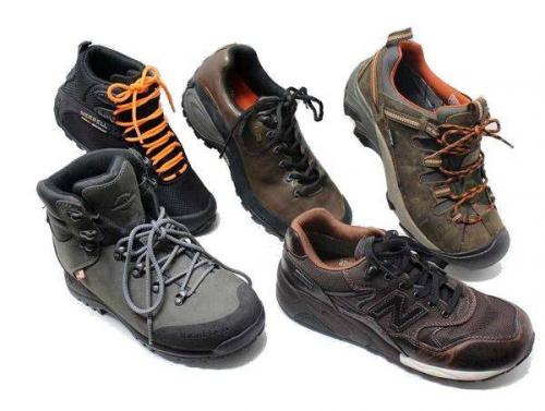 シューズのMERRELL