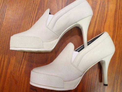 ピッピのパンプス