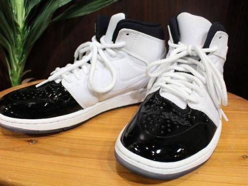 シューズ・バッグのスニーカー