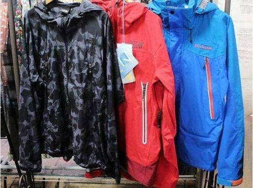 ナイロンパーカーの買取