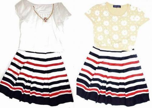 ボーダーのスカート