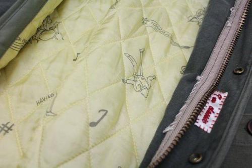 トップスのミリタリージャケット