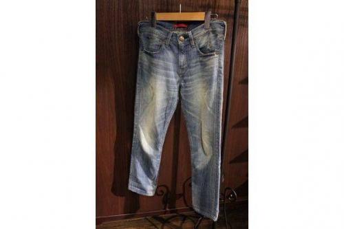 レッドカードのデニム