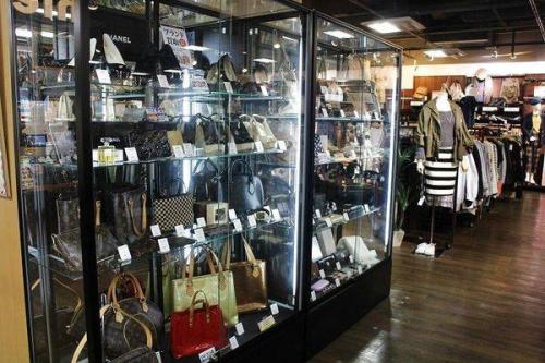 ジミーチュウのハラコ