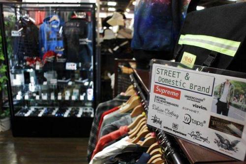 パーカーのスウェット