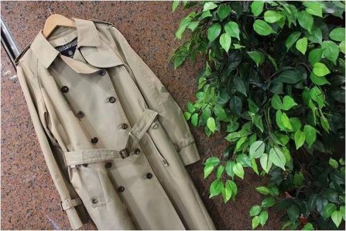 アクアスキュータムの大草直子