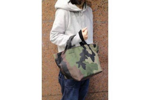 Herve Chapelierのトートバッグ