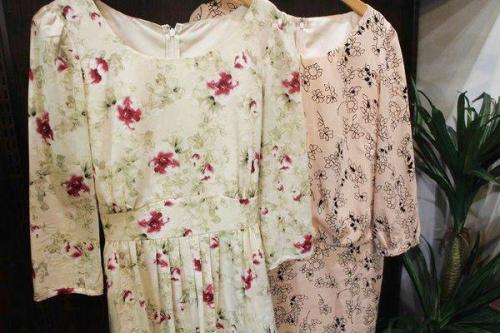 レディースのワンピース