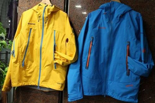 アウトドアのマムート