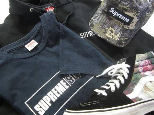 SUPREMEのシュプリーム
