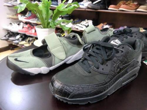 スニーカーのNIKE