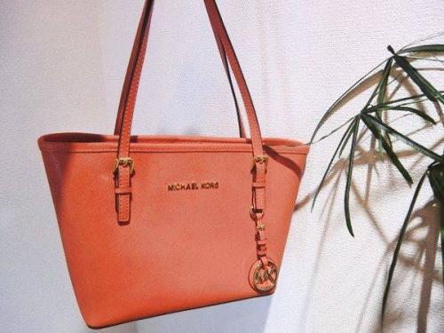 マイケルコースのMICHAEL KORS