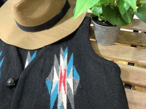 メンズのトップス